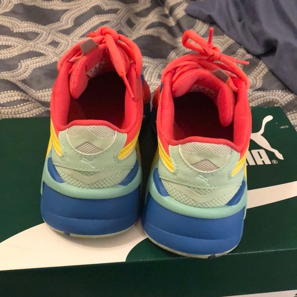 Puma tennis shoes - Picture 4 of 5